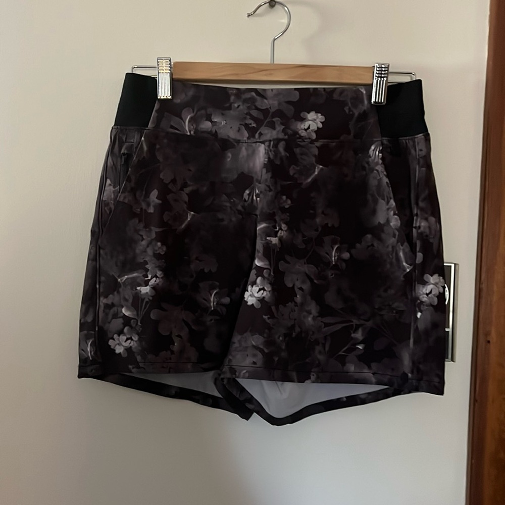 Athleta Brooklyn Sport Shorts